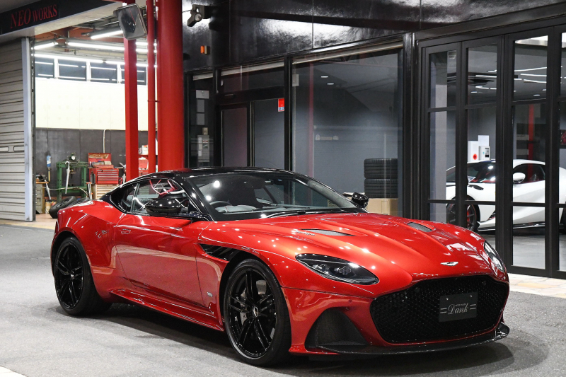 アストンマーティン DBS スーパーレッジェーラ