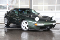 928