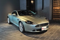DB9
