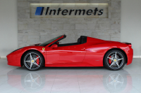 中古車・新車 入荷速報 フェラーリ 458スパイダー