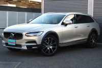 V90