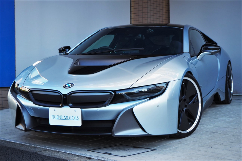 BMW i8 ☆特注カーボンステアリング（純正アリ）☆Mパフォーマンス